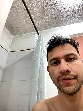 Michaell Spinelly online show from November 24, 2025, 8:09 pm