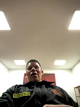 Snapshot of Manu0586 chatting on September 16, 2025, 2:12 am Manu0586 online show from September 16, 2025, 2:12 am