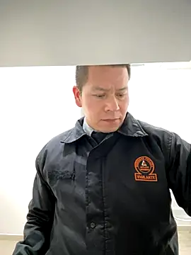 Snapshot of Manu0586 chatting on November 26, 2025, 11:38 pm Manu0586 online show from November 26, 2025, 11:38 pm