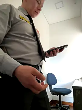 Snapshot of Manu0586 chatting on December 1, 2025, 6:09 pm Manu0586 online show from December 1, 2025, 6:09 pm