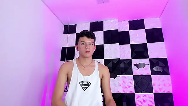 Snapshot of AndyFame1 chatting on October 28, 2025, 7:02 pm AndyFame1 online show from October 28, 2025, 7:02 pm