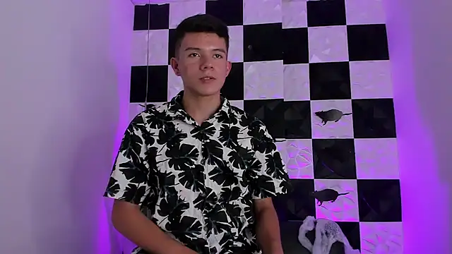 Snapshot of AndyFame1 chatting on October 18, 2025, 7:05 pm AndyFame1 online show from October 18, 2025, 7:05 pm