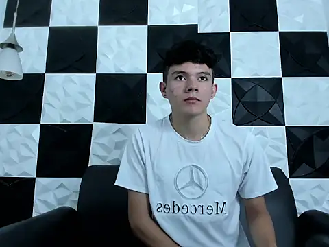 Snapshot of AndyFame1 chatting on November 30, 2025, 12:50 pm AndyFame1 online show from November 30, 2025, 12:50 pm