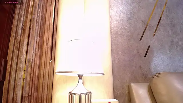 CharlesBrown  online show from October 6, 2025, 12:06 pm