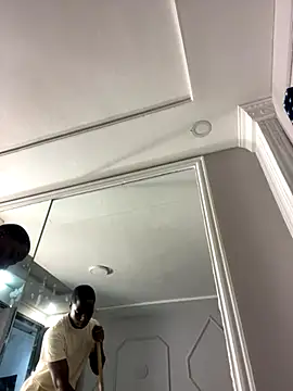 CharlesBrown  online show from October 1, 2025, 11:47 am