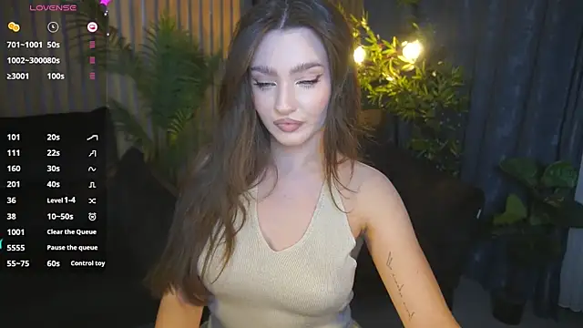 OceanEyessss  online show from October 18, 2025, 7:38 pm