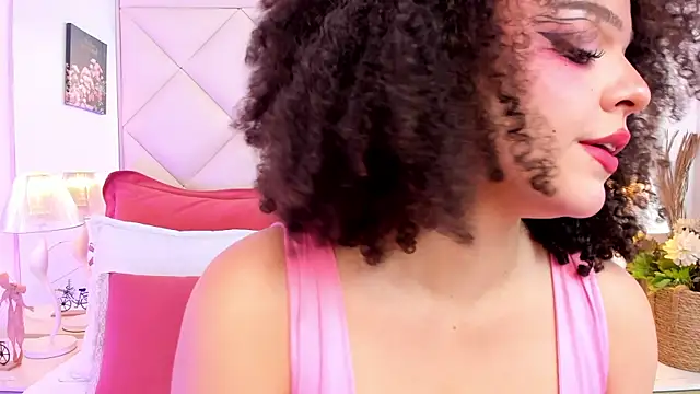 Snapshot of LilBoonew chatting on October 14, 2025, 12:06 pm LilBoonew online show from October 14, 2025, 12:06 pm