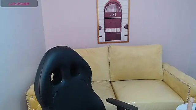 bellatrix ch online show from October 15, 2025, 4:15 pm