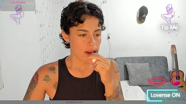Snapshot of natt_op chatting on April 11, 2026, 11:19 pm natt op online show from April 11, 2026, 11:19 pm