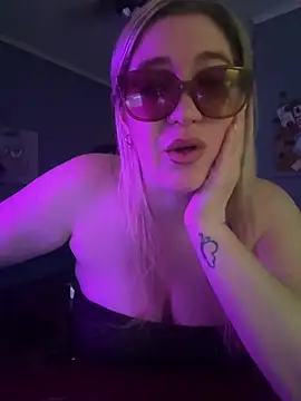 Snapshot of Granlady7 chatting on January 17, 2026, 11:08 pm Granlady7 online show from January 17, 2026, 11:08 pm