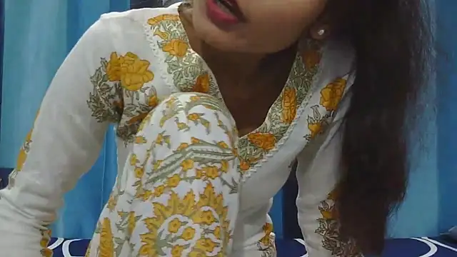 Aarti misty71 online show from November 10, 2025, 5:12 am