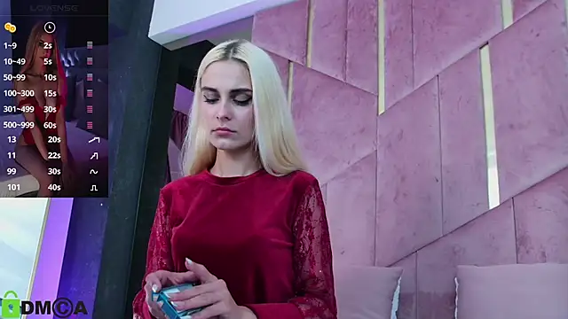 Snapshot of SelenaDaze chatting on September 13, 2025, 3:17 am SelenaDaze online show from September 13, 2025, 3:17 am