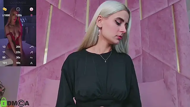 Snapshot of SelenaDaze chatting on September 28, 2025, 3:46 am SelenaDaze online show from September 28, 2025, 3:46 am