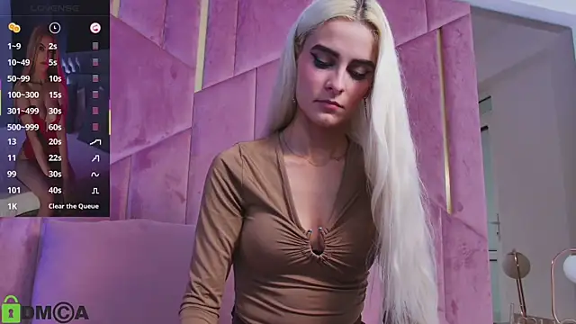 Snapshot of SelenaDaze chatting on November 10, 2025, 5:12 am SelenaDaze online show from November 10, 2025, 5:12 am