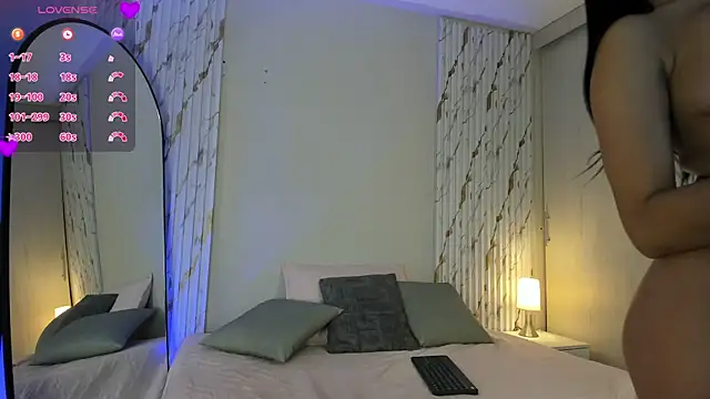 MissVioleet  online show from October 11, 2025, 5:14 pm