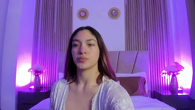 Snapshot of Victoria_Beaumont chatting on July 13, 2026, 9:03 pm Victoria Beaumont online show from July 13, 2026, 9:03 pm