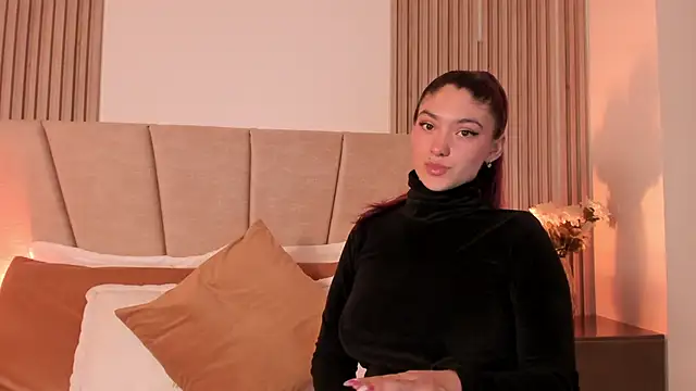 Victoria Beaumont online show from September 24, 2025, 12:11 pm