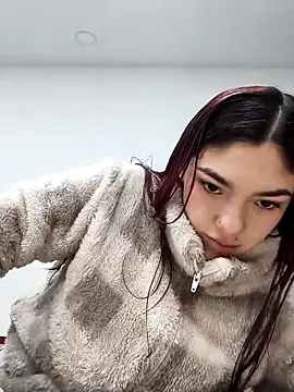 Victoria Beaumont online show from March 23, 2026, 11:10 am