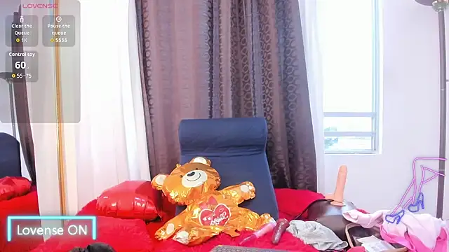 miaroberts69 online show from February 24, 2026, 10:32 pm