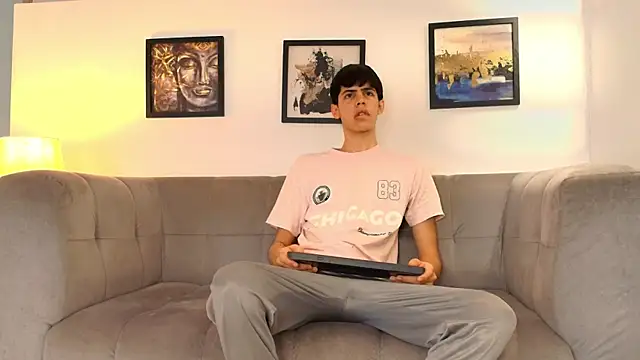 TWINKS FRIENDS online show from March 31, 2026, 1:13 pm