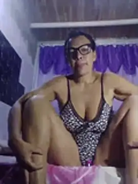 Snapshot of Oceanosexxx chatting on May 7, 2026, 5:49 pm Oceanosexxx online show from May 7, 2026, 5:49 pm