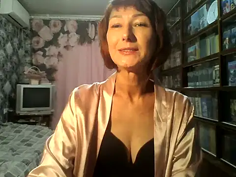 Snapshot of Pline1 chatting on October 9, 2025, 9:26 pm Pline1 online show from October 9, 2025, 9:26 pm