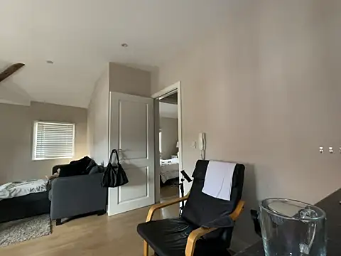 FrancescaXO online show from April 20, 2026, 1:35 pm