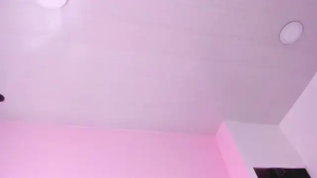 violet myerrs online show from September 9, 2025, 12:58 pm