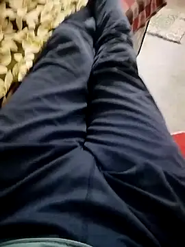 Dickdelhi online show from September 14, 2025, 5:13 pm