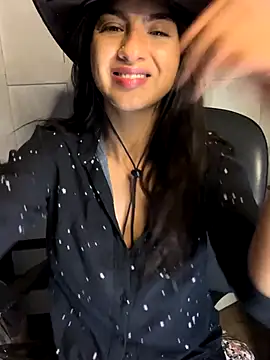 chicachocolate01 online show from October 30, 2025, 7:00 pm