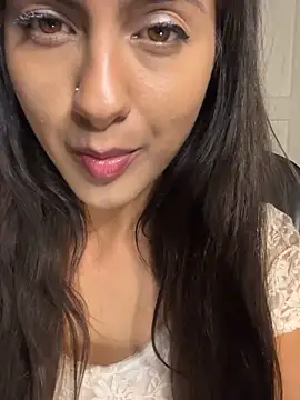 chicachocolate01 online show from September 29, 2025, 2:29 am