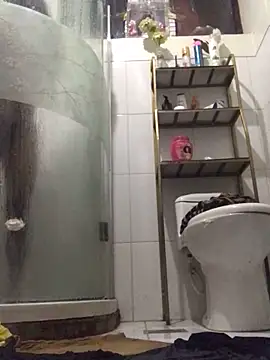 Nameee 17 online show from April 2, 2026, 3:13 am