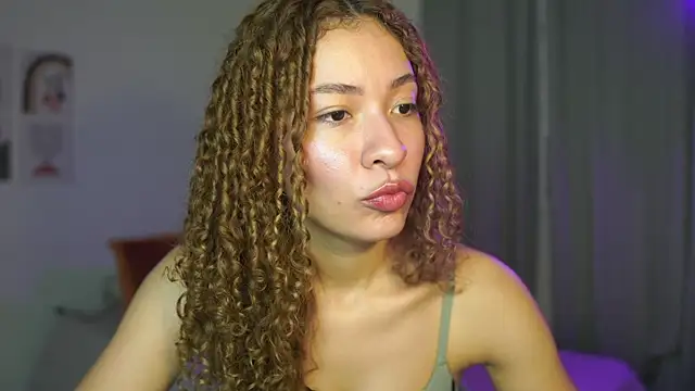 Snapshot of isabella-garcia- chatting on September 20, 2025, 12:48 am isabella-garcia- online show from September 20, 2025, 12:48 am