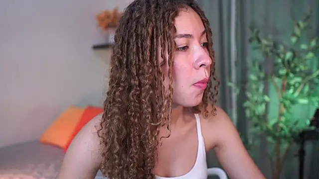 Snapshot of isabella-garcia- chatting on November 11, 2025, 7:52 pm isabella-garcia- online show from November 11, 2025, 7:52 pm