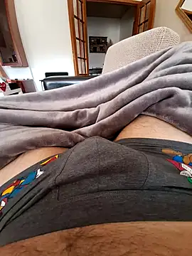 Snapshot of stella1980 chatting on March 3, 2026, 9:05 am stella1980 online show from March 3, 2026, 9:05 am