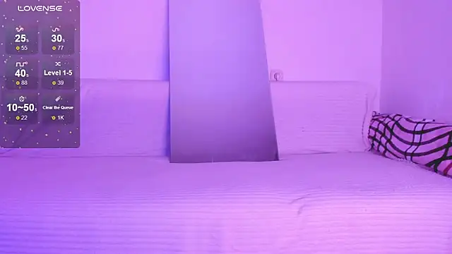 Lil Foxy9 online show from November 23, 2025, 10:25 am