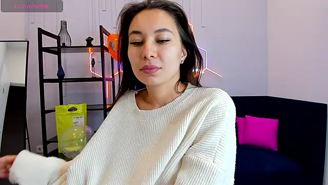 Kat  cat online show from September 30, 2025, 6:41 am