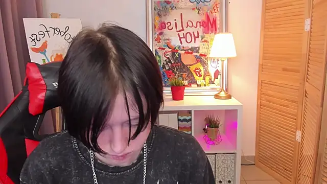 ayakskalermonss online show from September 27, 2025, 8:20 am