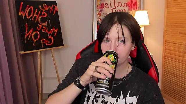 ayakskalermonss online show from September 17, 2025, 8:27 am