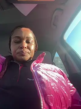 yummy0322 online show from February 4, 2026, 2:45 pm