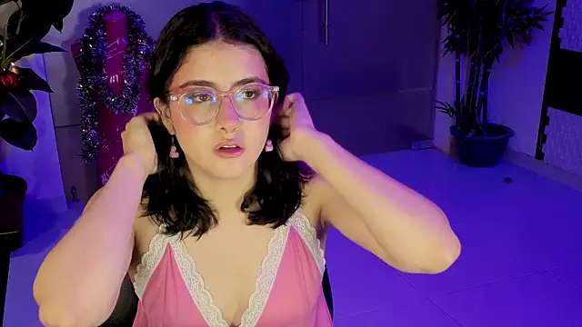 LiLLiAnderson online show from January 17, 2026, 11:47 am