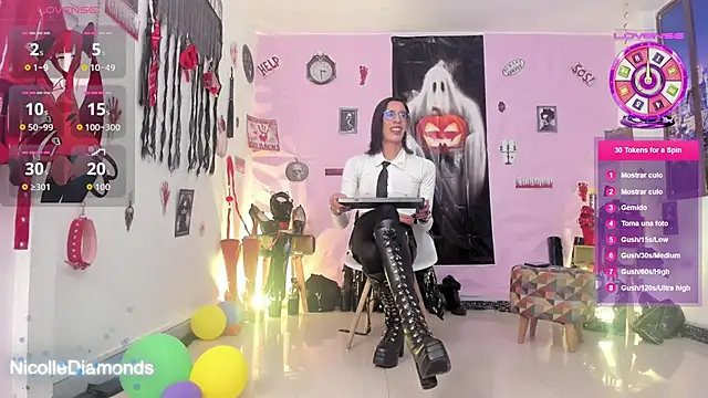 Snapshot of NicolleDiamonds_cg chatting on October 27, 2025, 1:23 pm NicolleDiamonds cg online show from October 27, 2025, 1:23 pm