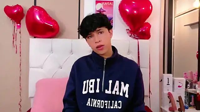 Axel  Evans online show from February 17, 2026, 1:08 pm