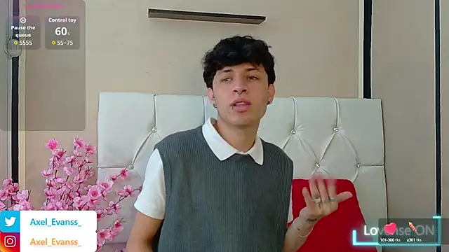 Axel  Evans online show from October 13, 2025, 1:02 pm