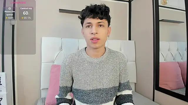 Axel  Evans online show from September 11, 2025, 12:05 pm