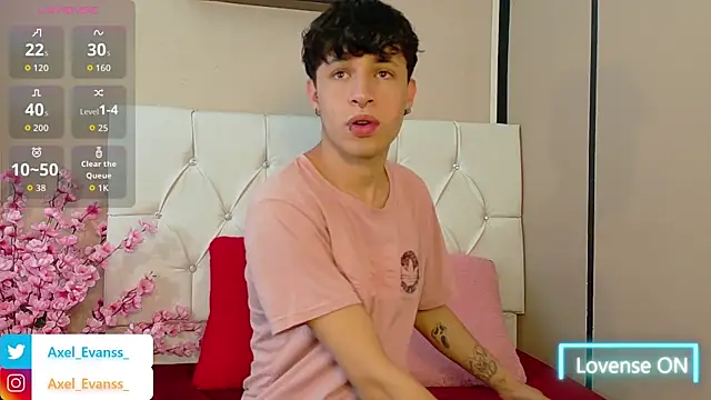 Axel  Evans online show from October 9, 2025, 12:17 pm