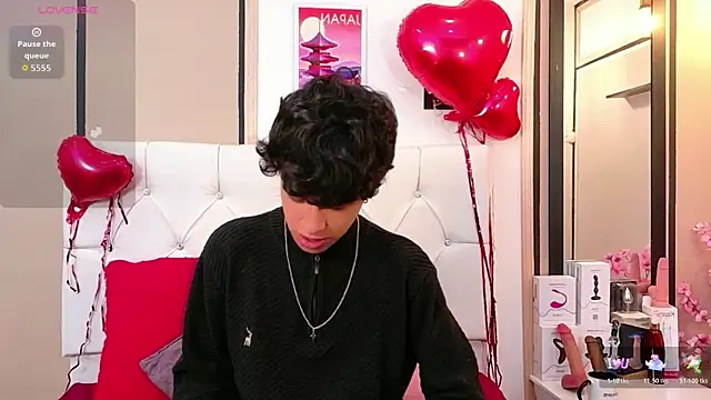 Axel  Evans online show from February 12, 2026, 1:11 pm