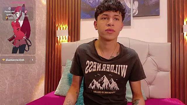 Axel  Evans online show from September 22, 2025, 4:57 pm