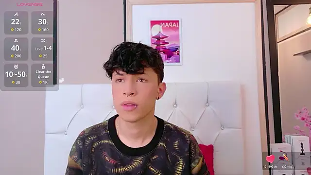 Axel  Evans online show from April 14, 2026, 1:16 pm