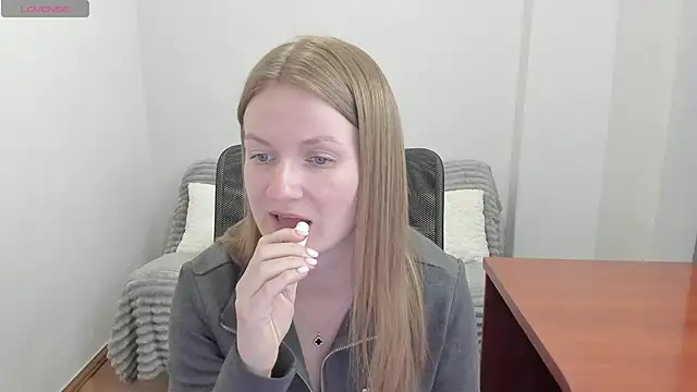 Alisha Skyes online show from April 9, 2026, 8:26 pm